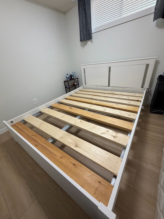 Queen Bed Frame - photo 3
