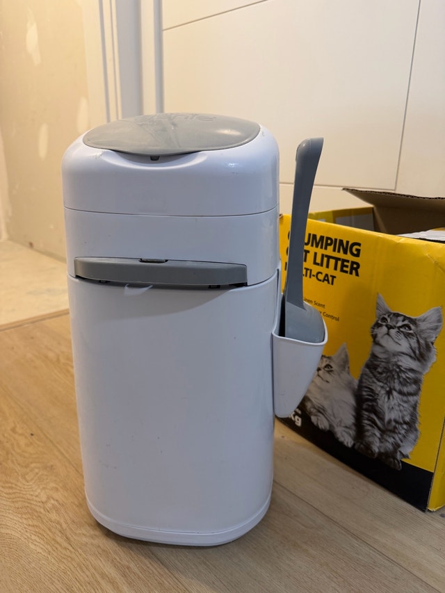 Litter Genie Pail