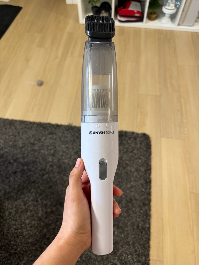 SwissBrand Vacuum