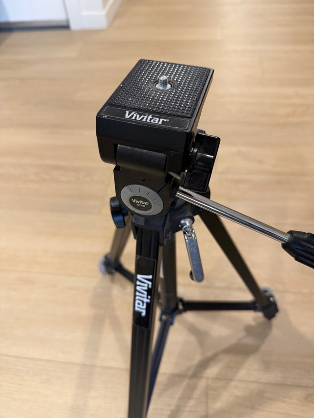 Vivitar Tripod - photo 5
