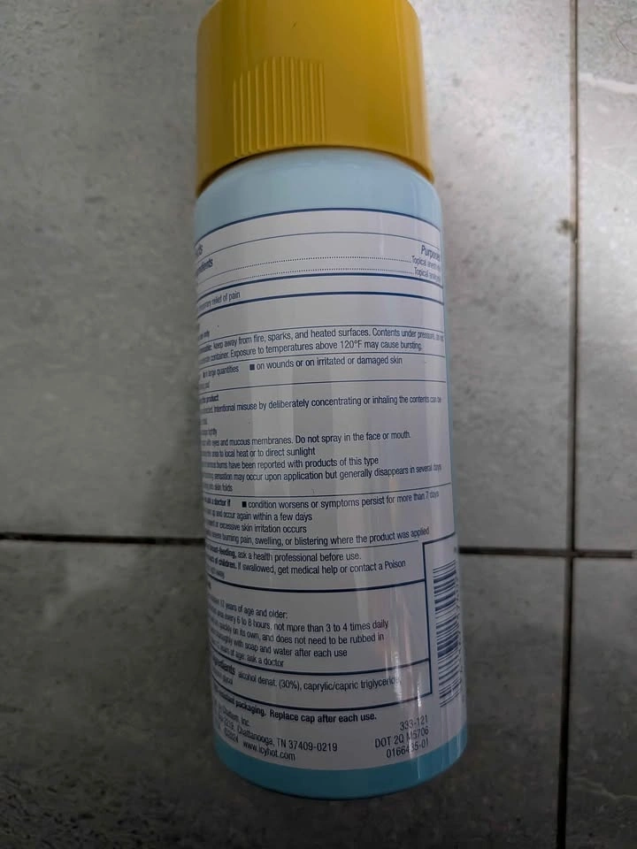 Icy Hot with Lidocaine Dry Spray Pain Relief, 4 oz - photo 2