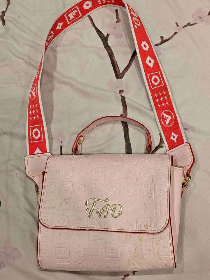 FAO Schwarz Pink Crossbody Bag