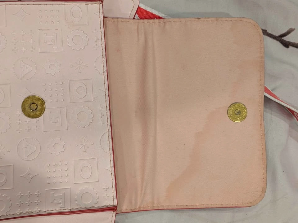 FAO Schwarz Pink Crossbody Bag - photo 3