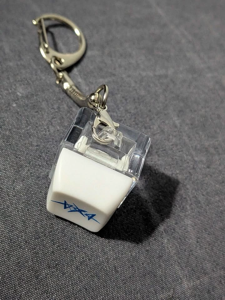 Tomorrow X Together TXT Mechanical Keyboard Switch Keychain - photo 3