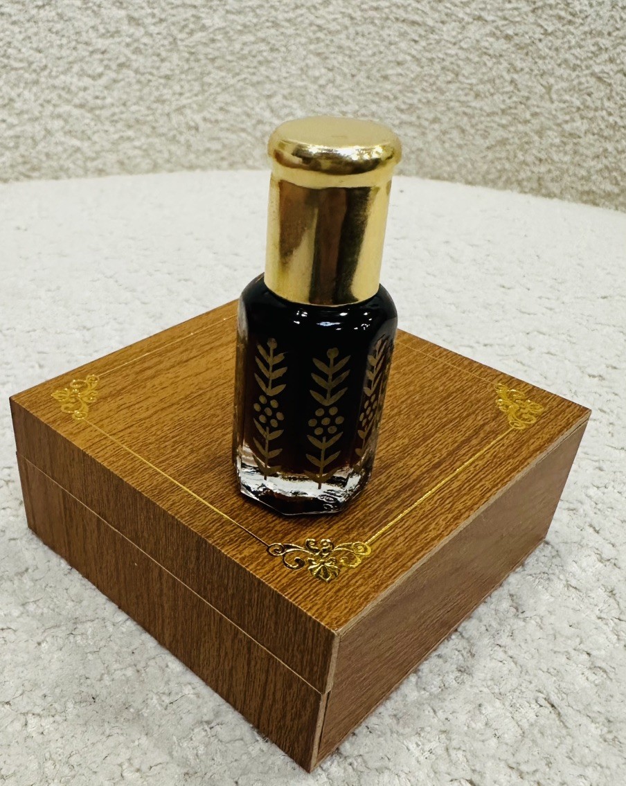 100% Pure Agarwood Oud Oil Cambodi GRADE A (6ML)