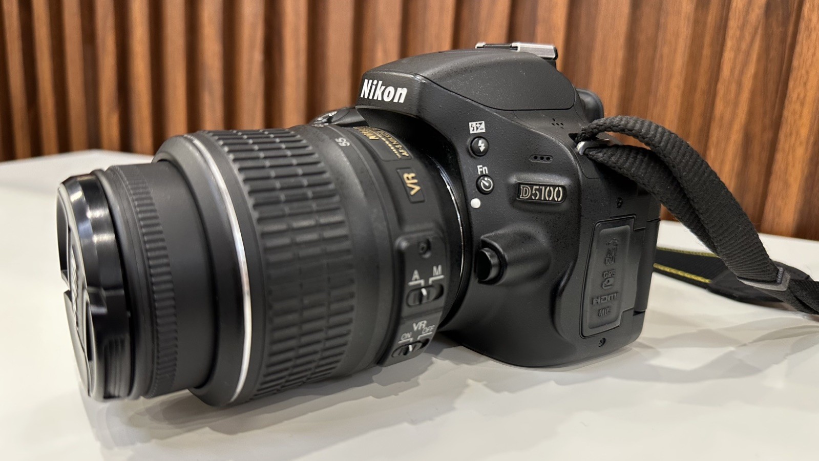 Nikon D5100 DSLR Camera + 18-55mm VR Lens + Opteka 85mm f/1.8 - photo 2