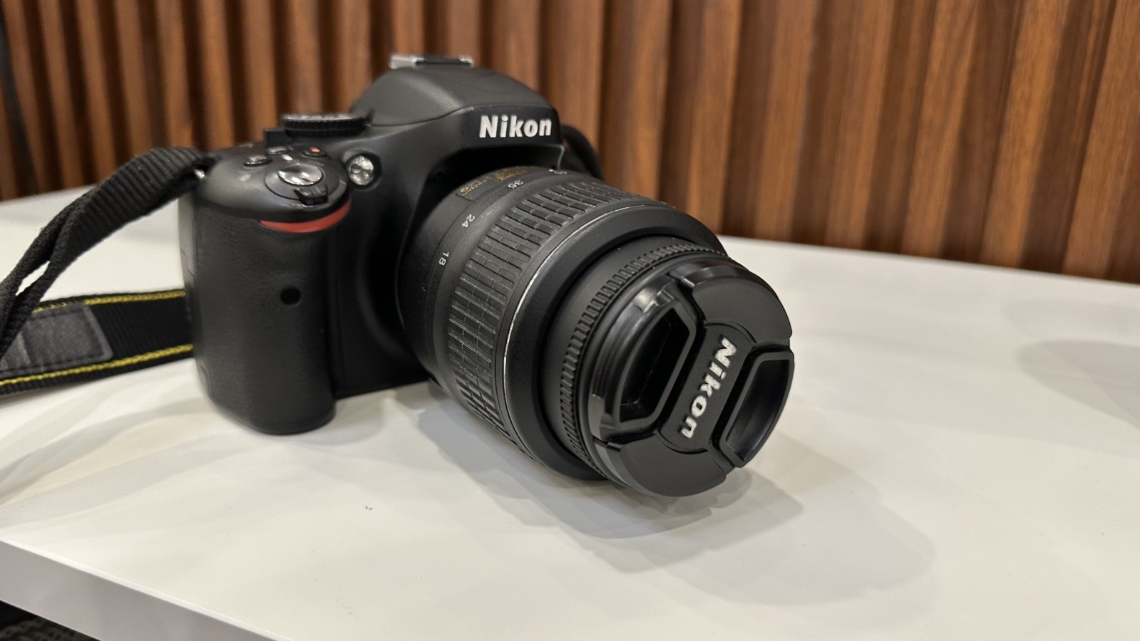Nikon D5100 DSLR Camera + 18-55mm VR Lens + Opteka 85mm f/1.8 - photo 4