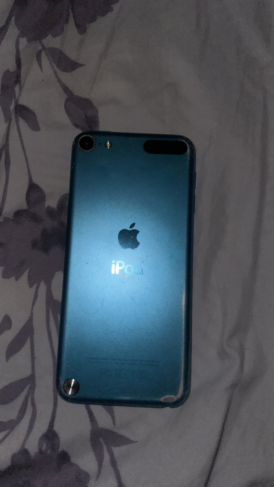Apple iPod Touch 5th Gen. A1421 FOR PARTS.
