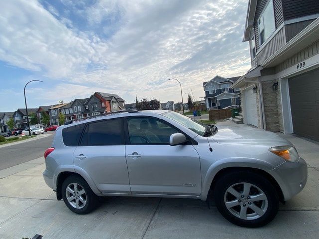 2007 Toyota RAV4 Limited SUV - photo 4