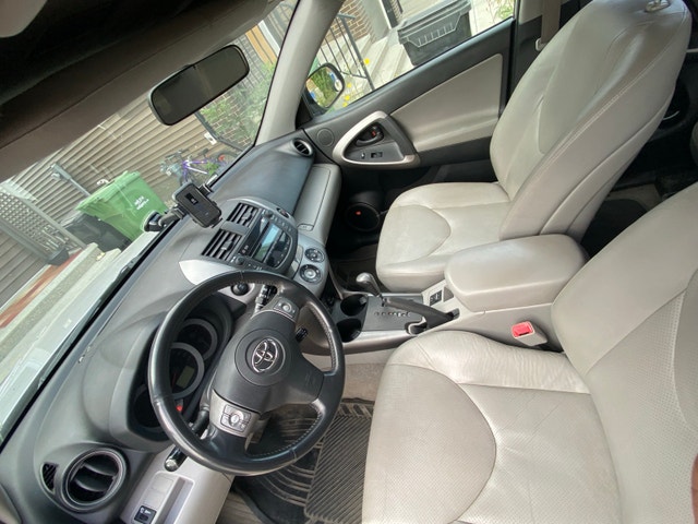 2007 Toyota RAV4 Limited SUV - photo 5