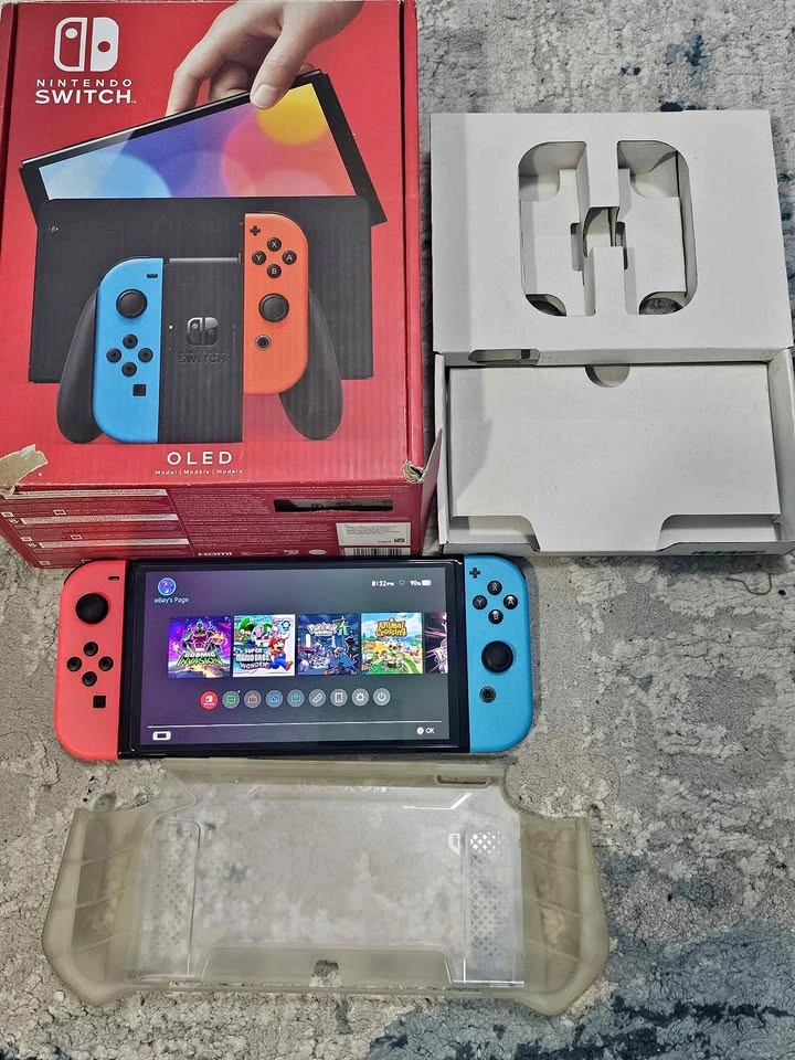 Modded Nintendo Switch OLED Bundle - 10 Games