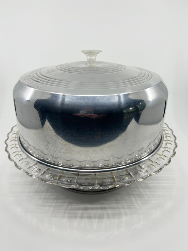Heller Hostess Ware "Musicake" Musical Cake Stand