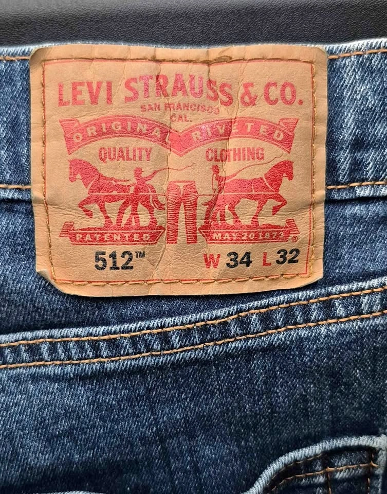 Levis Jean blue 512 W34 L32