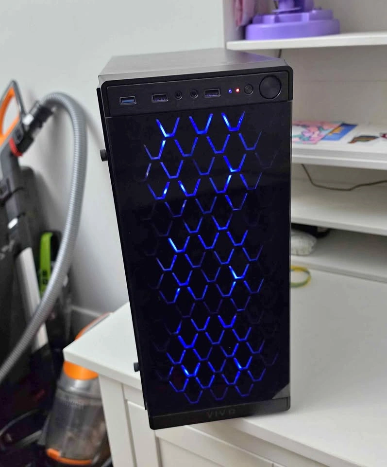 1080p Gaming PC + BenQ 1080p Monitor