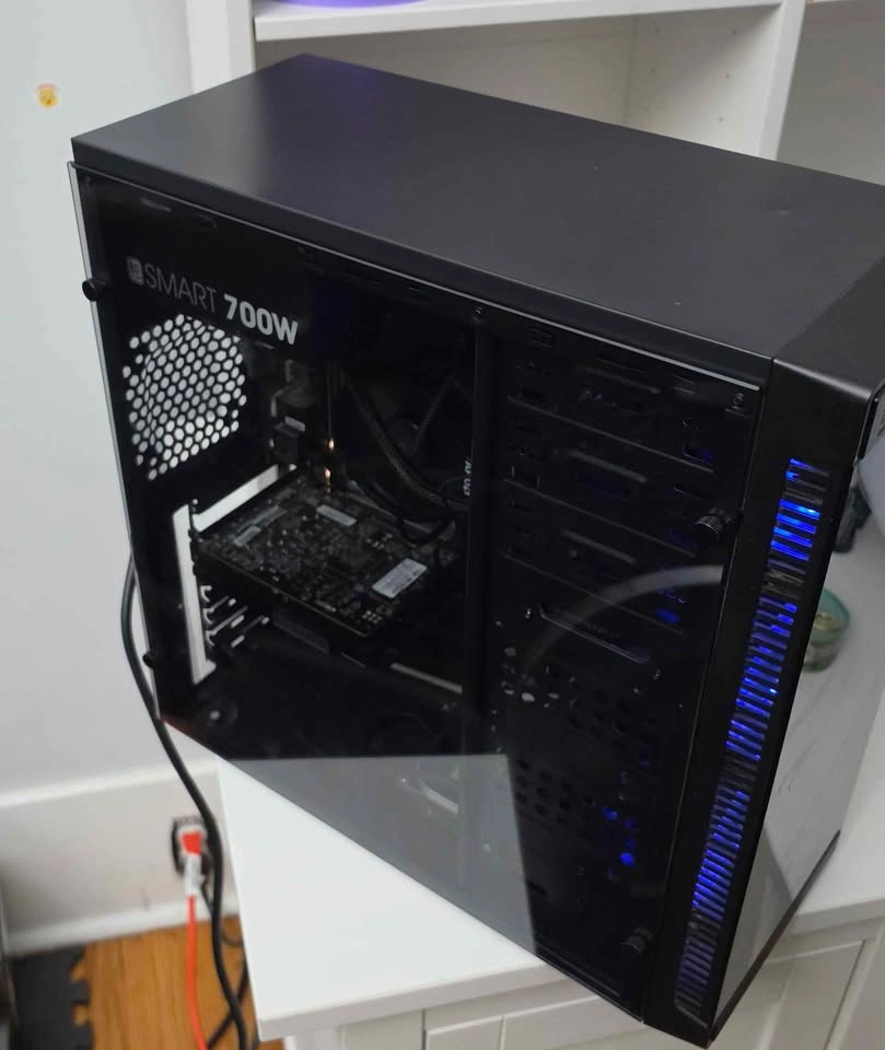 1080p Gaming PC + BenQ 1080p Monitor - photo 2