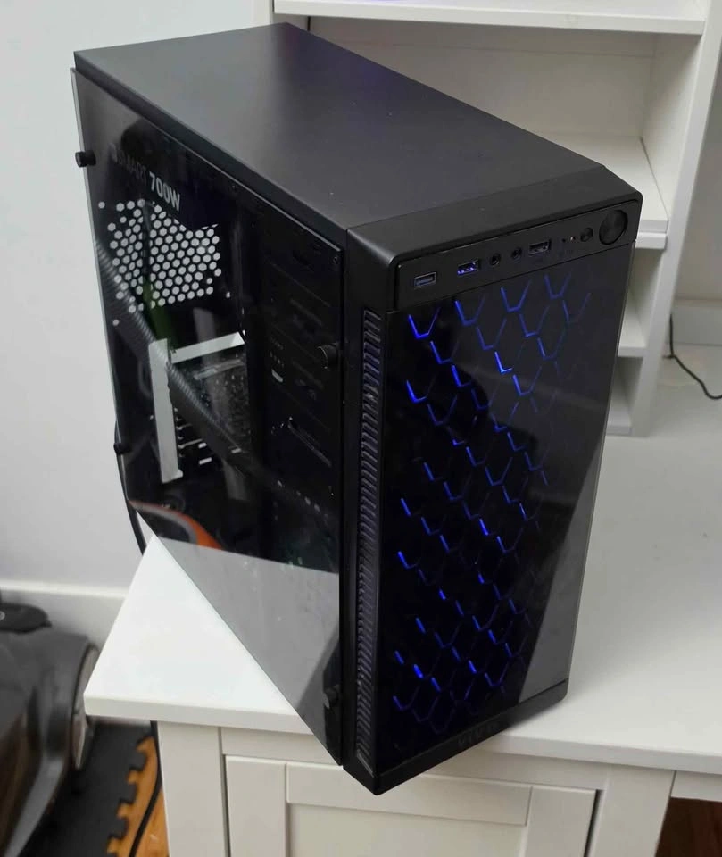 1080p Gaming PC + BenQ 1080p Monitor - photo 3