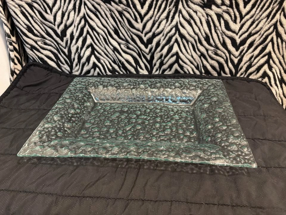 Beautiful Bubbled Glass Serving Platter $20obo - photo 3