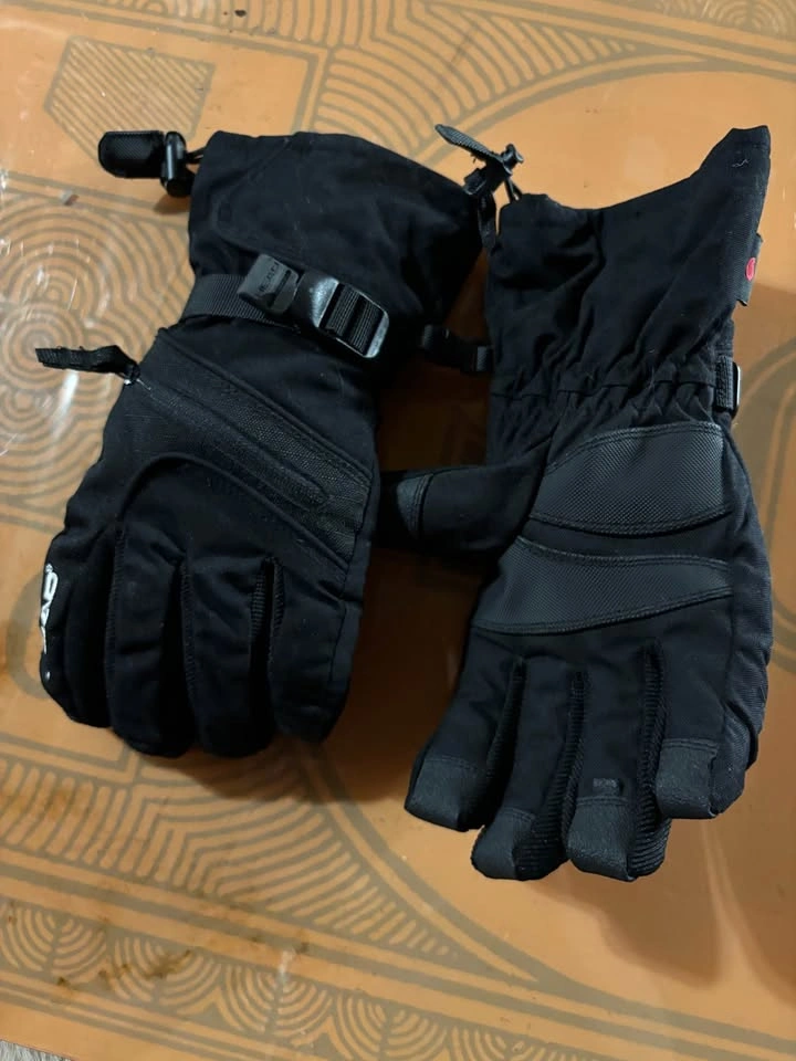 Winter Ski Gloves $10 - photo 3