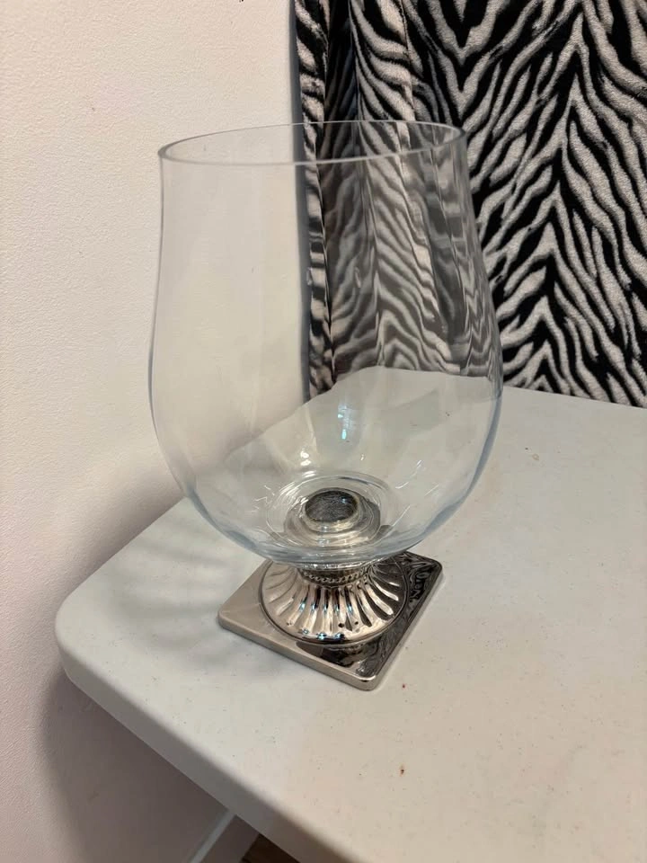 Glass Vases $5-8 - photo 2