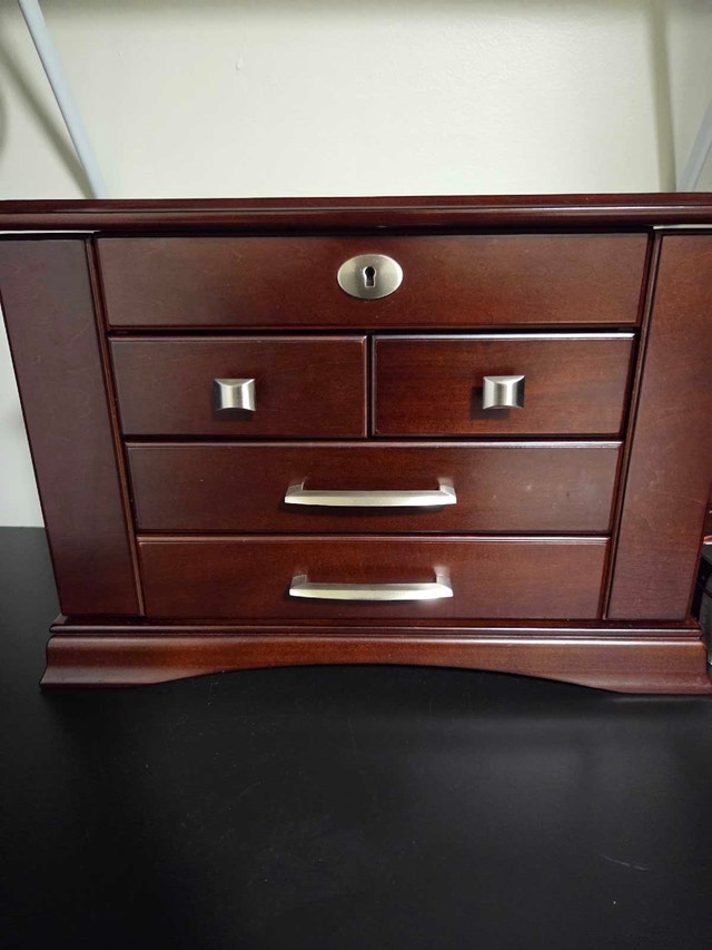 Jewelry Box