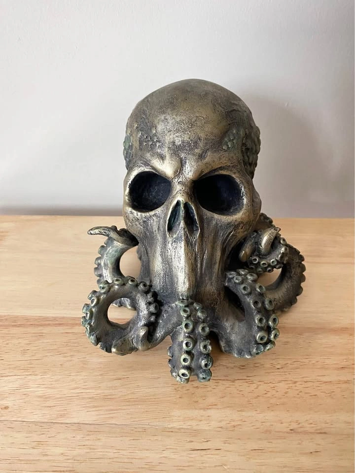 Cthulhu Skull Statue
