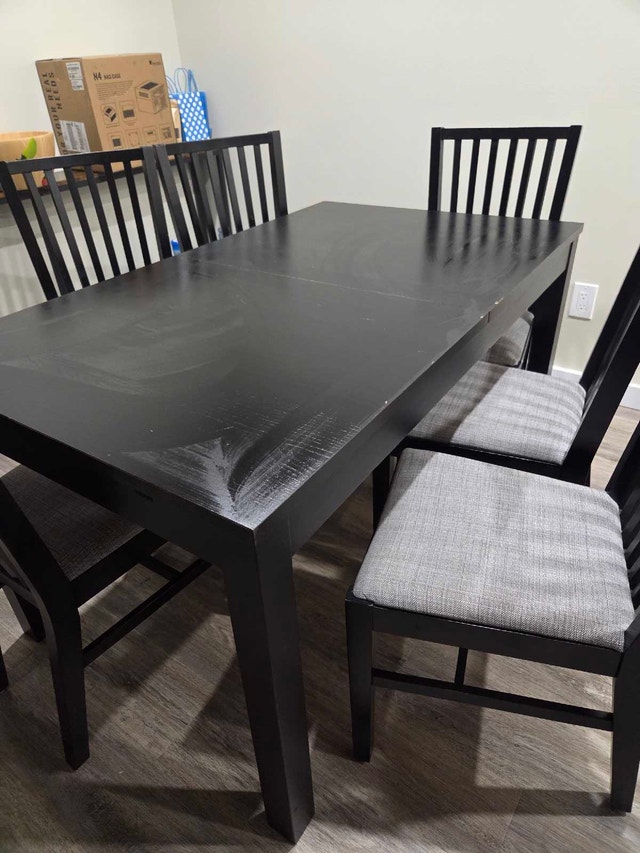 Ikea Extendable Dining Table and 6 Chairs