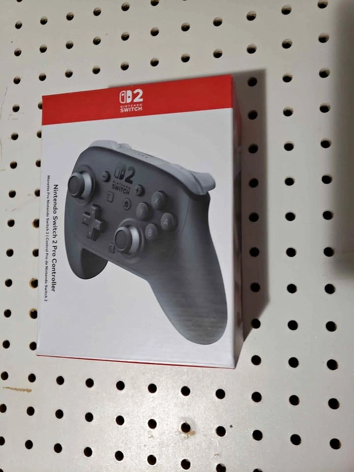 Nintendo Switch Pro Controller (New, Sealed)
