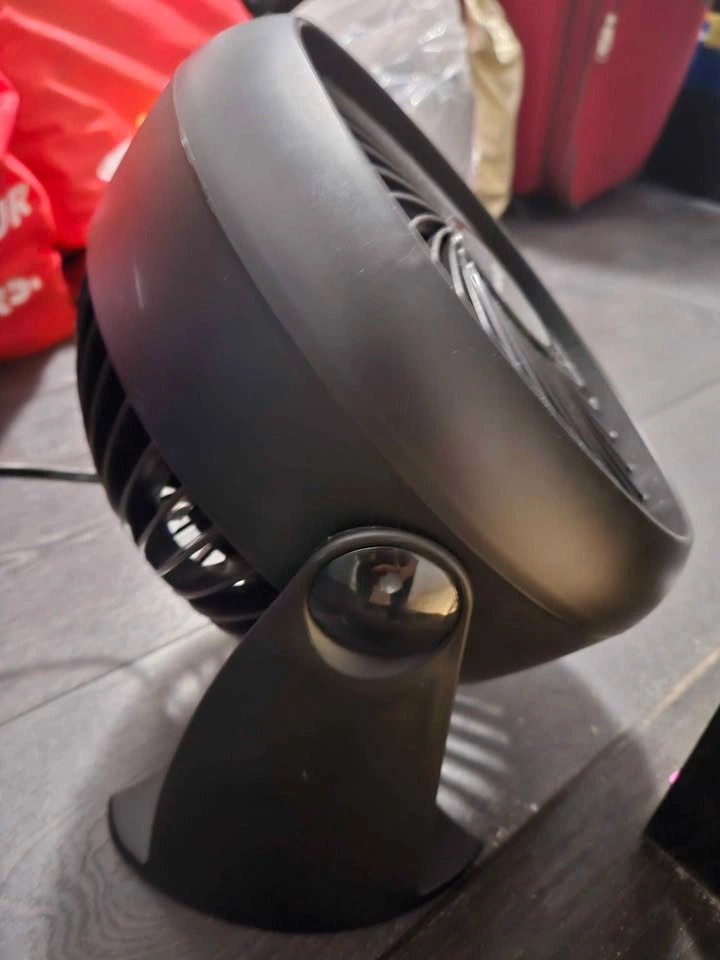 Honeywell Black Desk Fan - photo 4