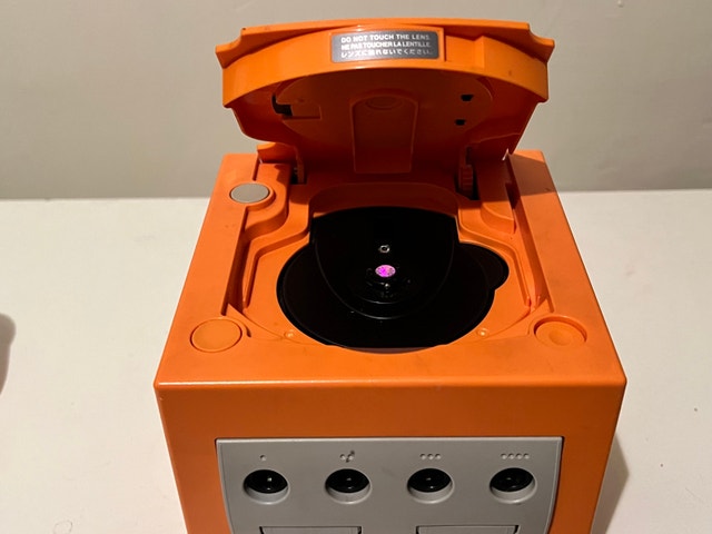 GameCube orange - photo 2