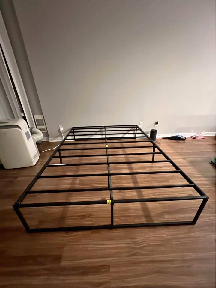 Sunday 31st pick up only! Queen Platform Bed Frame  13" Storage