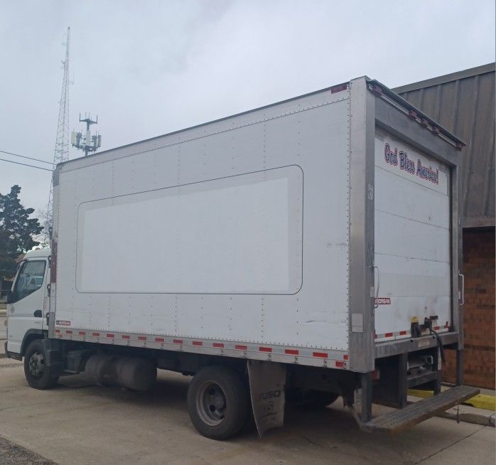 2017 Mitsubishi Fuso Refrigerated/Freezer Truck - photo 4