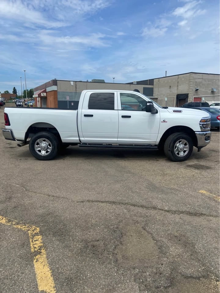 2025 Ram 2500 Tradesman - photo 4