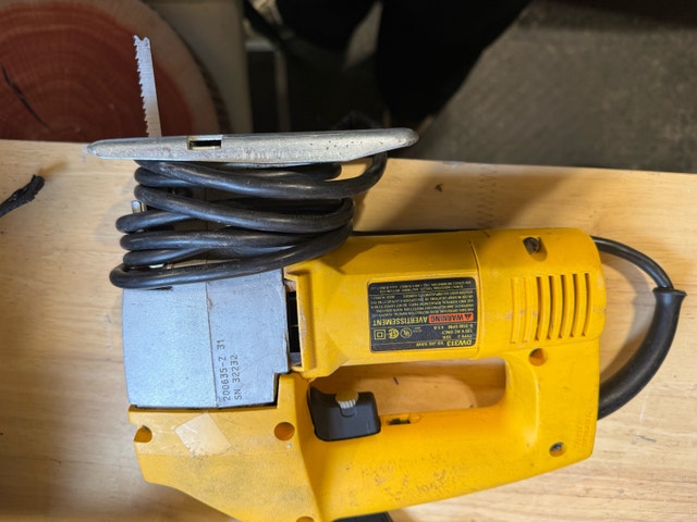 DeWalt DW313 Variable Speed Jig Saw
