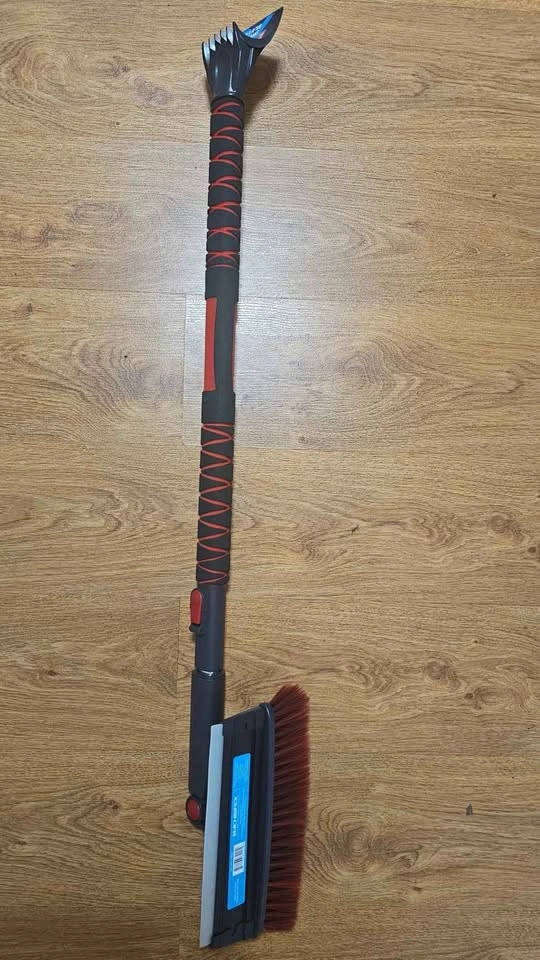 PolarXtreme 60-inch Extendable Snow Brush - photo 4
