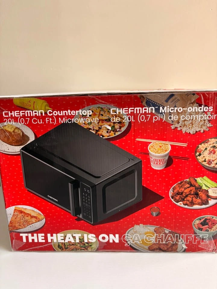 Brand New Chefman 0.7 Cu. Ft. Countertop Microwave - photo 2