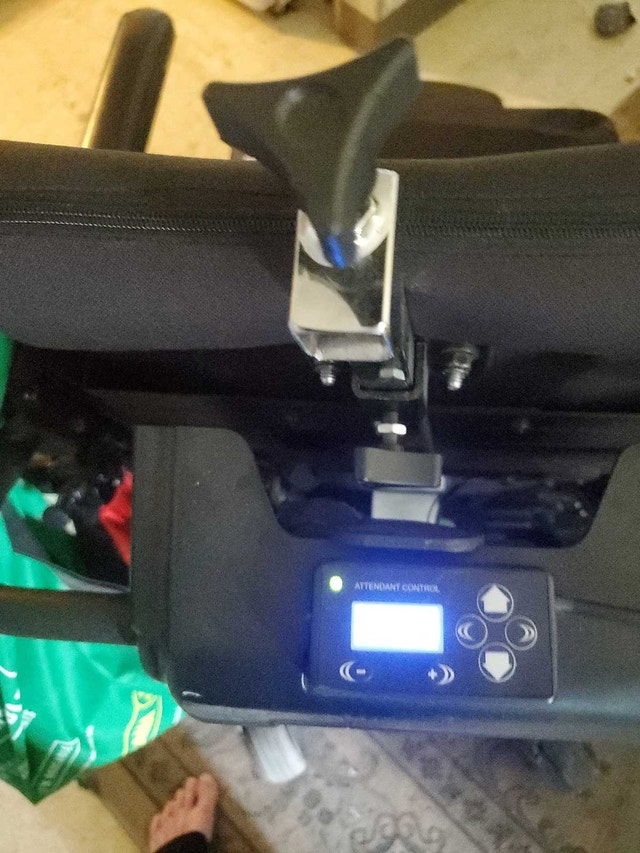 POWER CHAIR. TOP. OF THE LINE - photo 5