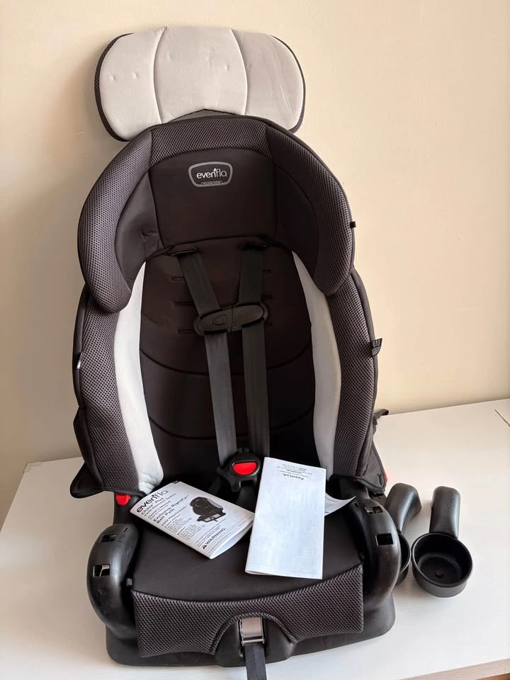 Evenflo Chase Plus 2-in-1 Car Seat - New Open Box - photo 2