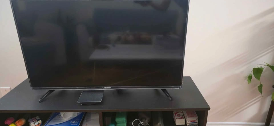 Hi Sense 40" LED Television - photo 2