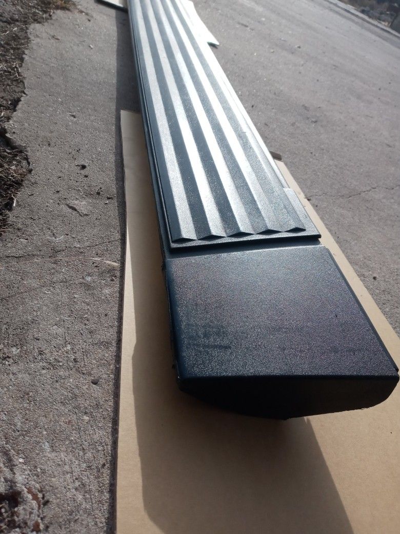 GMC Chevy Running Boards, Automated, Retractable, Pair - photo 2