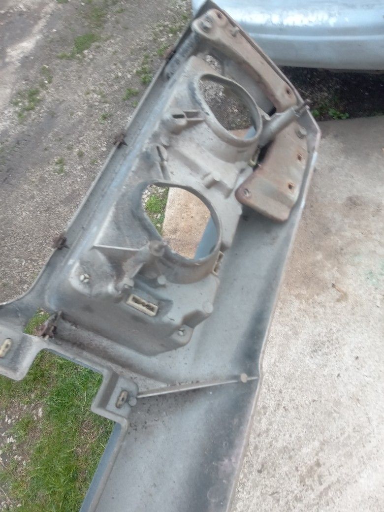 1980's Chevy Caprice Front Clip, Bumper, Grill - photo 3