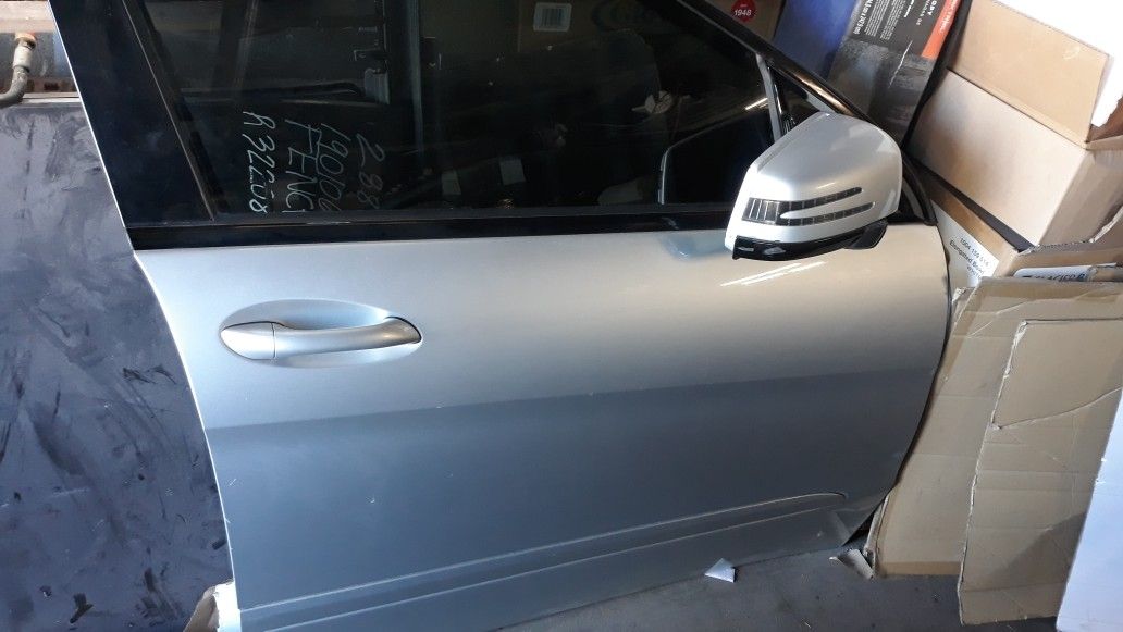2006-2010 Mercedes R-Class Front Doors & Headlights - photo 4