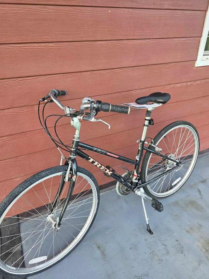Trek Multitrack 720 Bike - photo 5