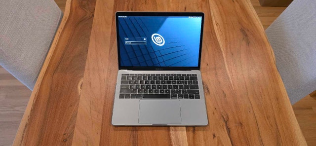 Macbook Pro Core i5 2.3 13" mid-2017