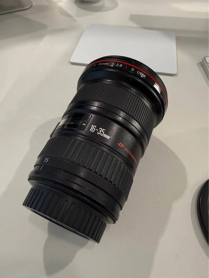 Canon EF 16–35mm f/2.8L Wide Angle Lens - photo 2