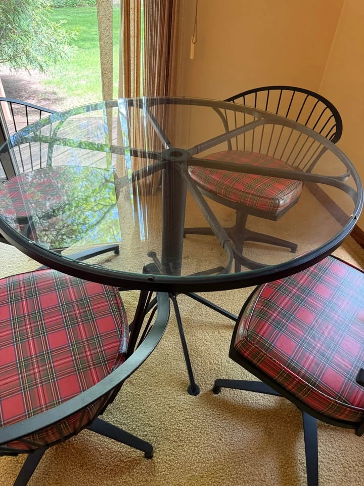 Vintage Mid-Century Modern Kitchen Dinette Set - photo 2