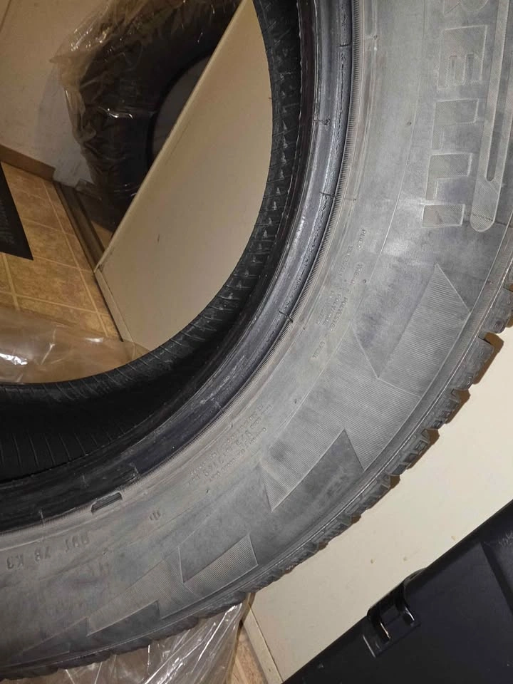 235/60/R18 Winter Tires (4) - photo 2