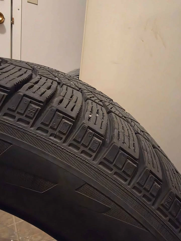 235/60/R18 Winter Tires (4) - photo 3