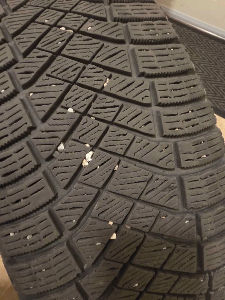235/60/R18 Winter Tires (4) - photo 4