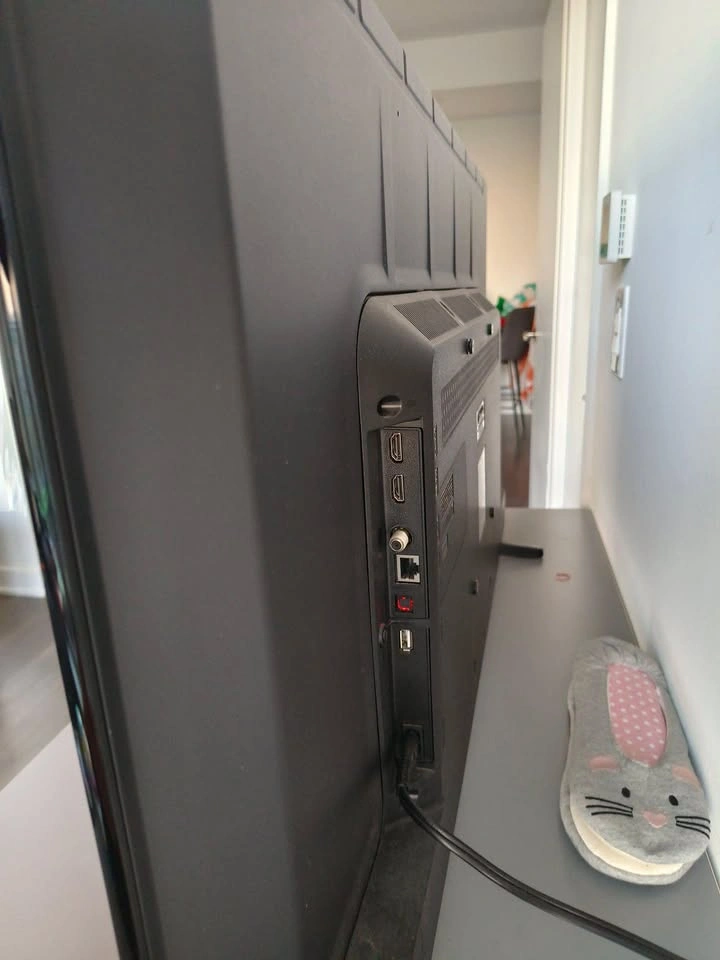 Samsung 43 inch smart TV - photo 4