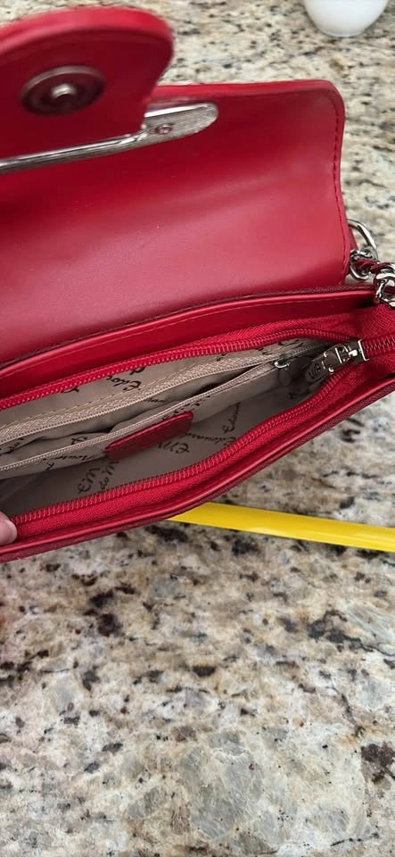 Small Red Handbag - photo 4